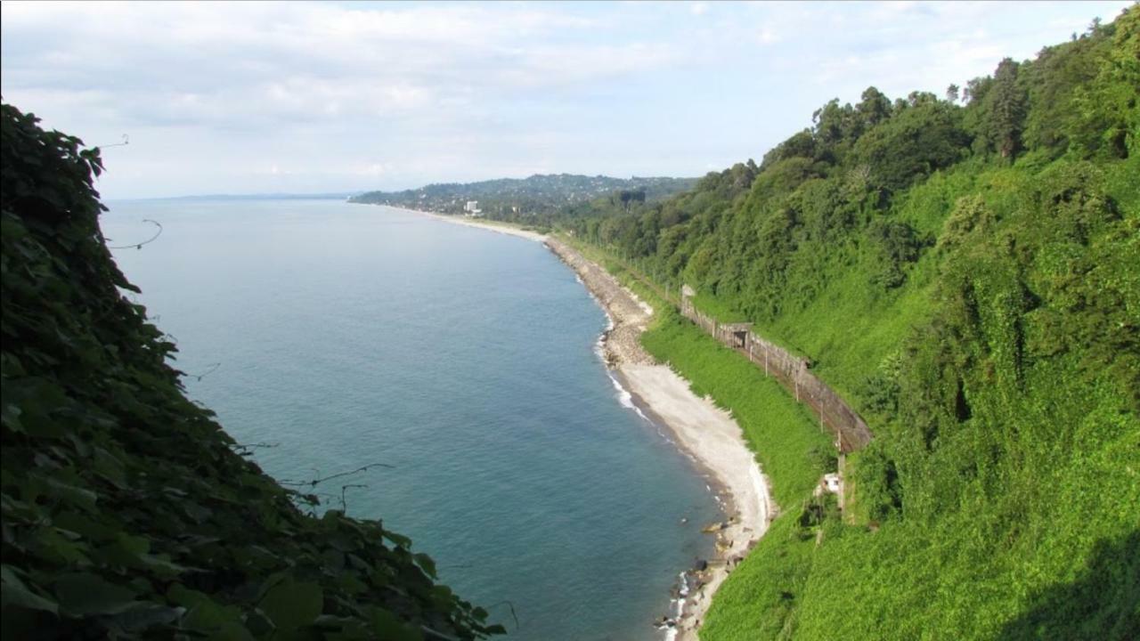 Green Line Batumi Bagian luar foto