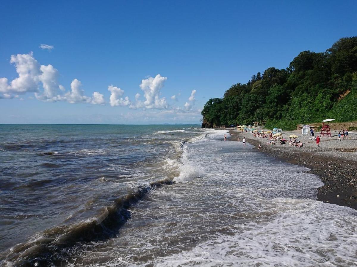 Green Line Batumi Bagian luar foto